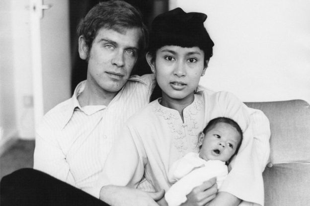 Aung San Suu Kyi and Michael Aris with their first-born son Alexander Aris, London, 1973.