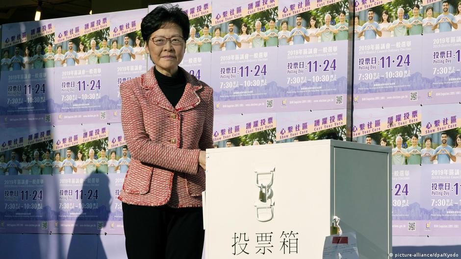 Hongkong Lokalwahlen Regierungschefin Carrie Lam