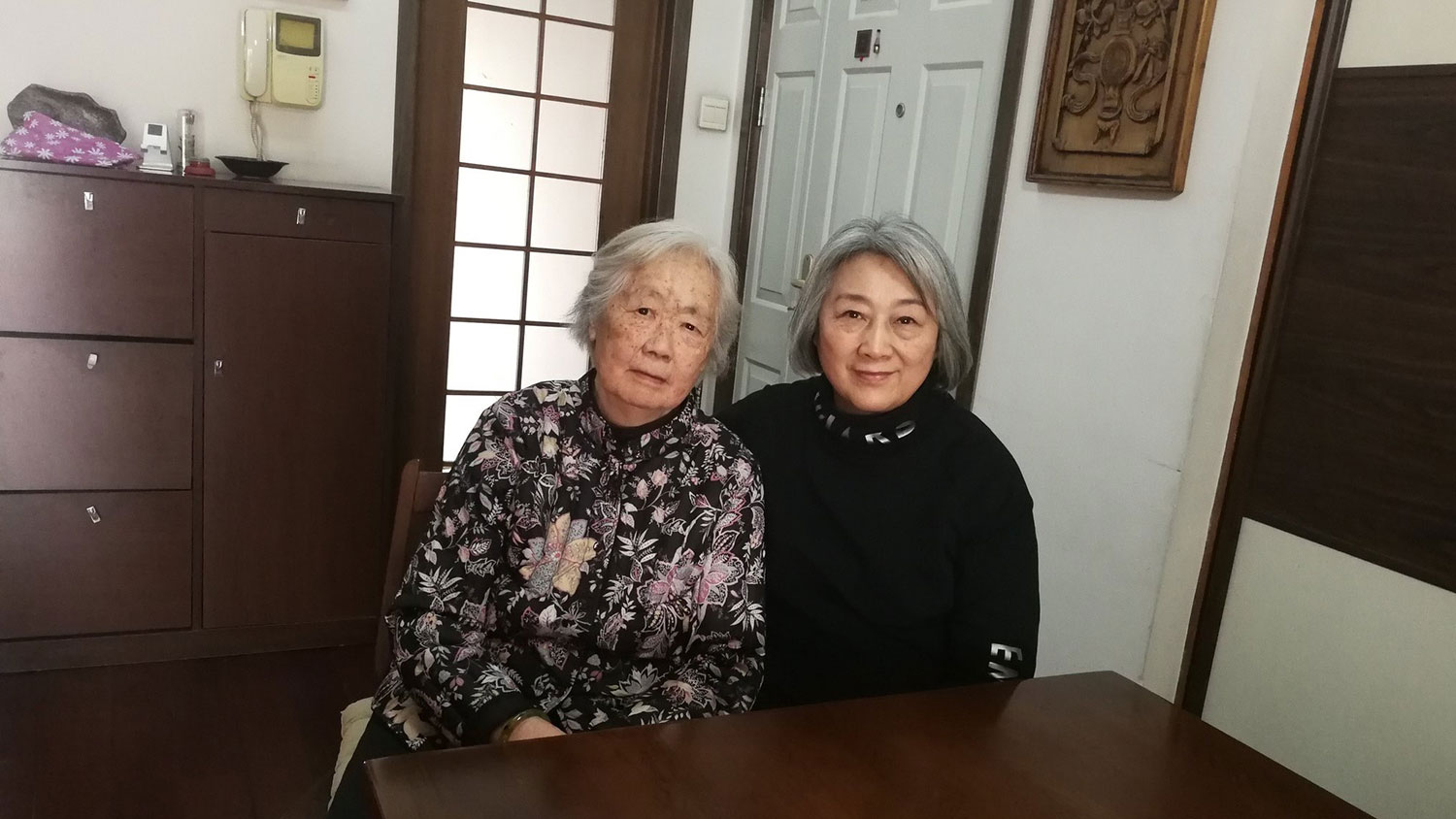 2019年12月,高瑜和六四难属丁子霖合影。(高瑜提供/记者乔龙) 2019年12月,高瑜和六四难属丁子霖合影。(高瑜提供/记者乔龙)