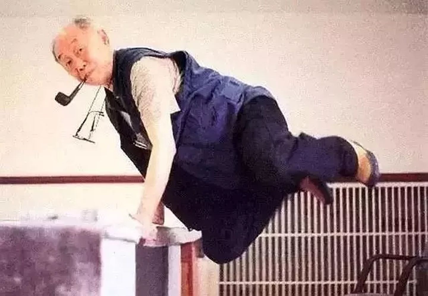 董卿三请黄永玉：你们都太正经，我只好老不正经