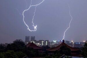 a lightning strikes during a thunder sto